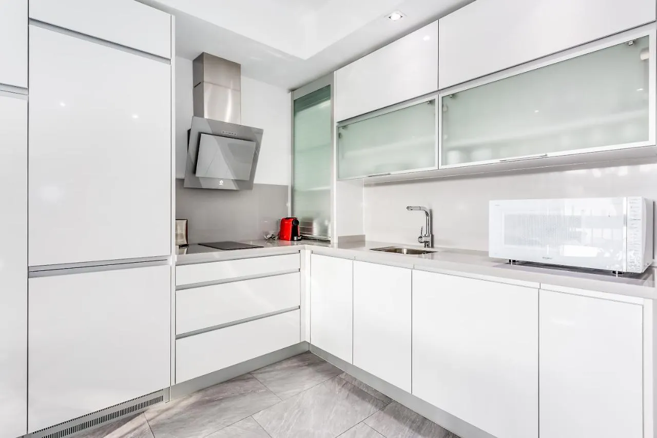 By Riva - Fantastic 1Bed Apt In Medina Garden Of Puerto Banus 마르베야 스페인